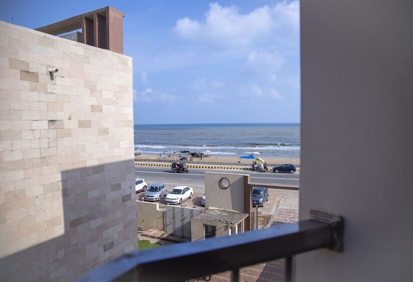 هتل Niladri Premium