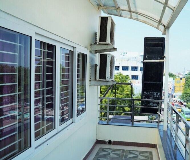 Hotel Prasana Residency