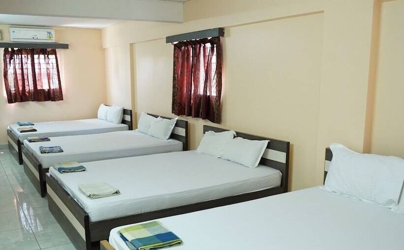 Hotel Prasana Residency