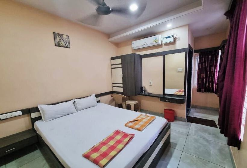 Hotel Prasana Residency