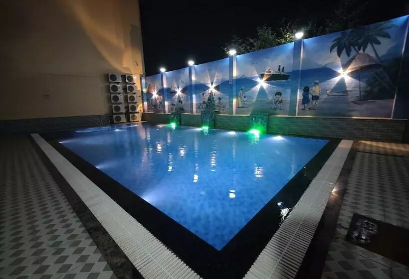 Hotelli Ratan Palace By Evara