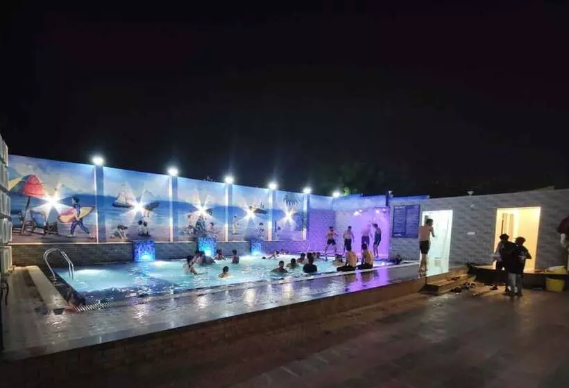 Hotelli Ratan Palace By Evara