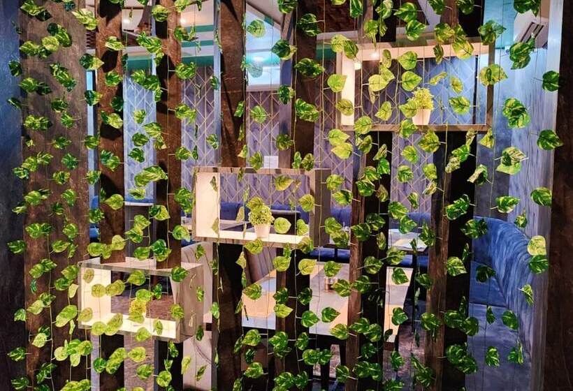 هتل Ratan Palace By Evara