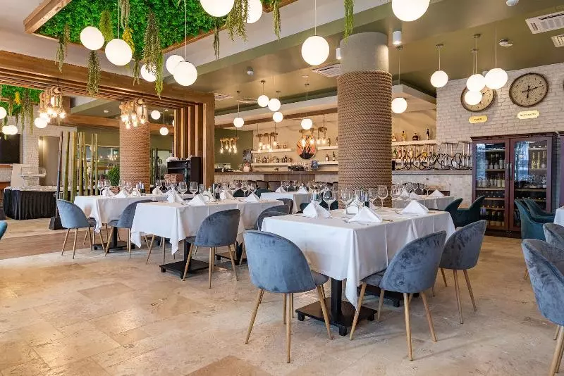 ホテル Razelm Luxury Resort