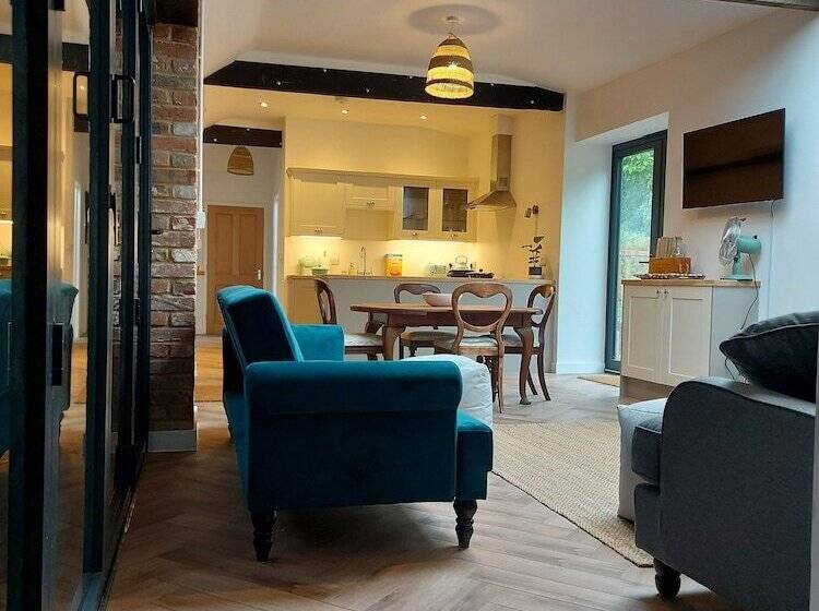 교외 호텔 Barn Conversion In Somerset