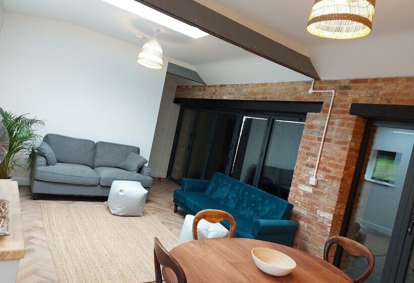 교외 호텔 Barn Conversion In Somerset