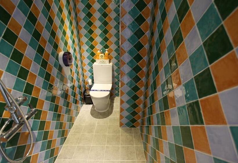 Отель Seongbuk Nabi