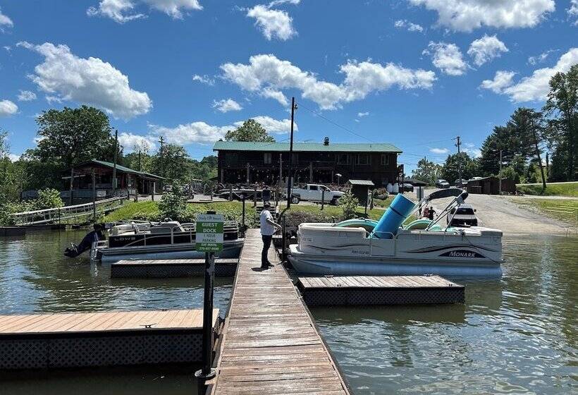 Отель Shady Cliff Resort