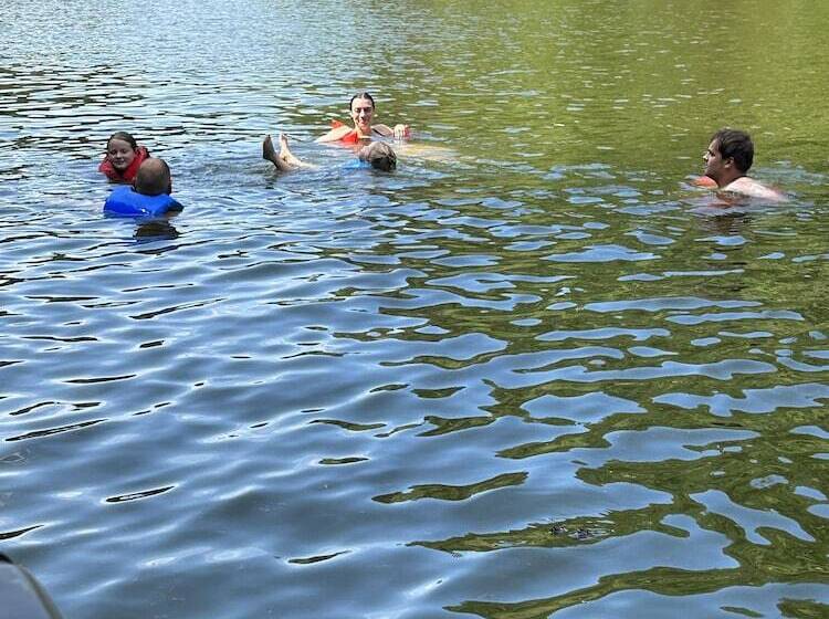 Отель Shady Cliff Resort