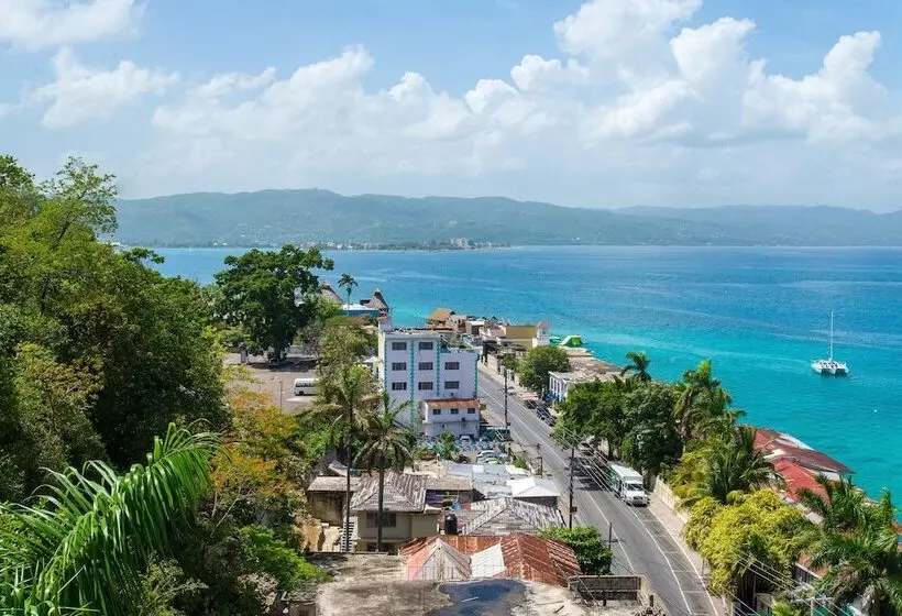 هتل Sky View Beach Studio   Montego Bay Club