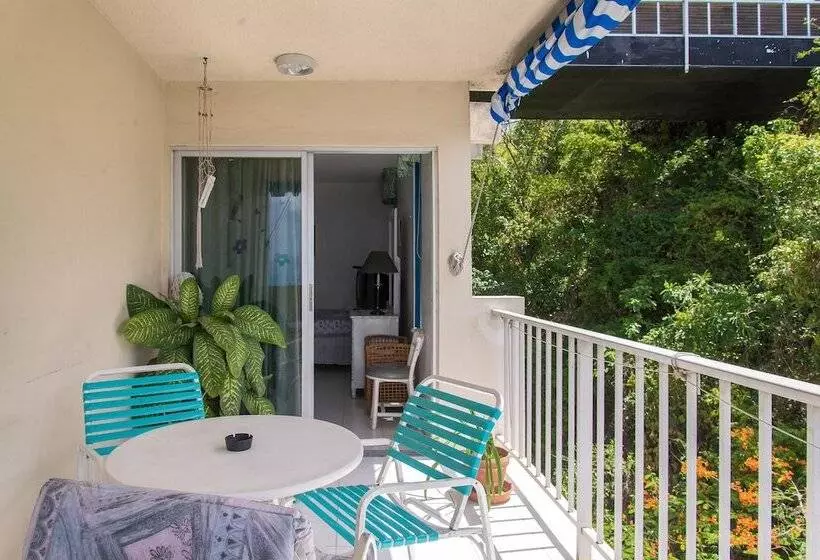 هتل Sky View Beach Studio   Montego Bay Club