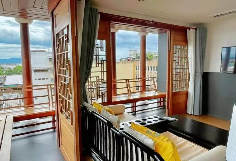 هتل The Lantern Hatyai