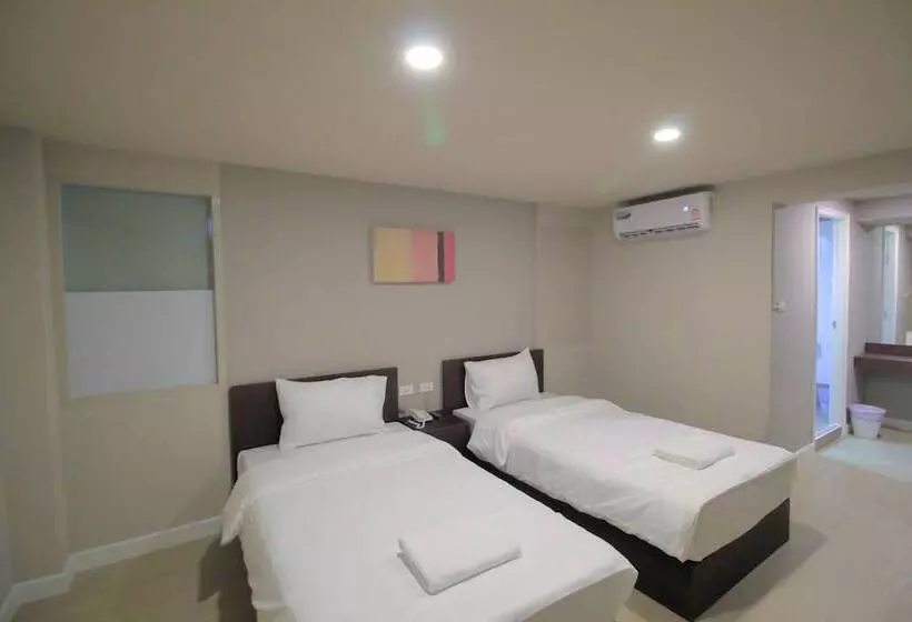 Hotelli The Sea Bangsaen