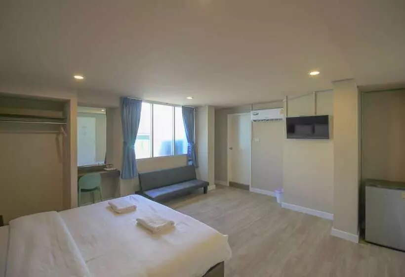 Hotelli The Sea Bangsaen