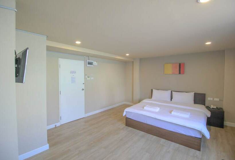 호텔 The Sea Bangsaen