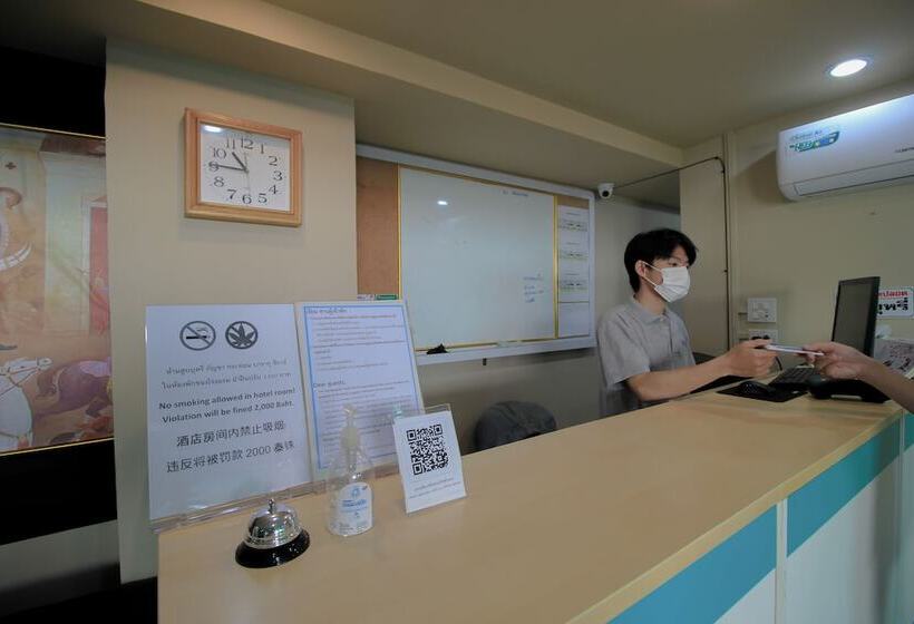 호텔 The Sea Bangsaen