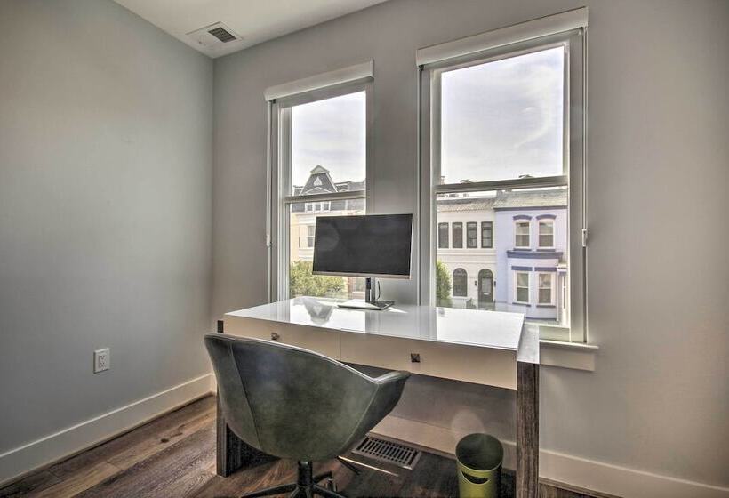 2 Mi To National Mall: Modern Dc Retreat W/ Patio