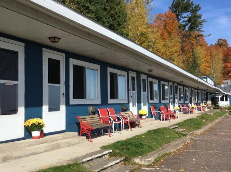 Мотель Carla S Inn