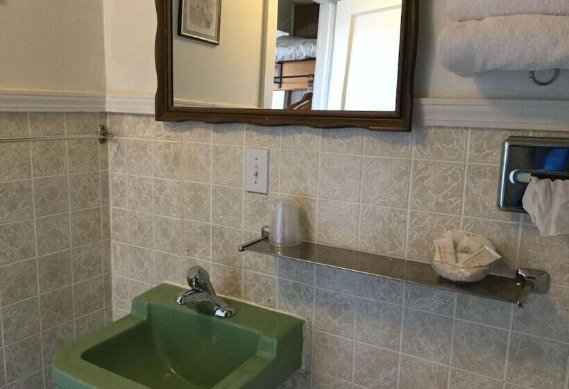 Мотель Carla S Inn