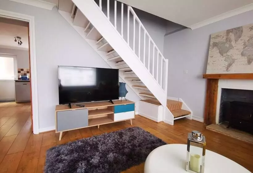 レジデンス Cozy 2 Bed Cottage In Merthyr, 5 Mins To Bike Park