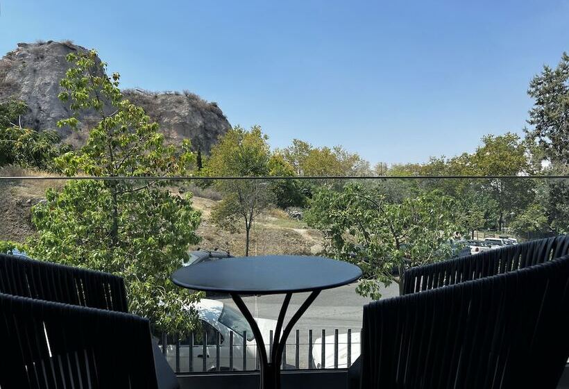 The Edge   Luxury Residences