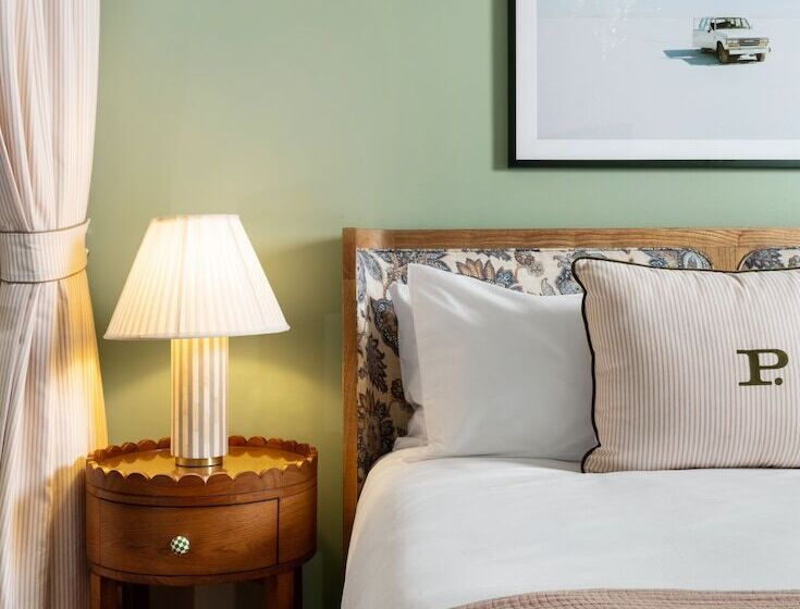 אתר נופש Palihouse Hyde Park Village