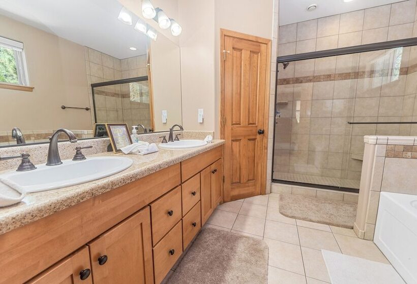 Summit Shooting Stars