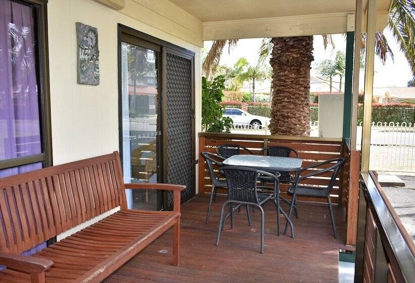 Sussex Palms Holiday Park