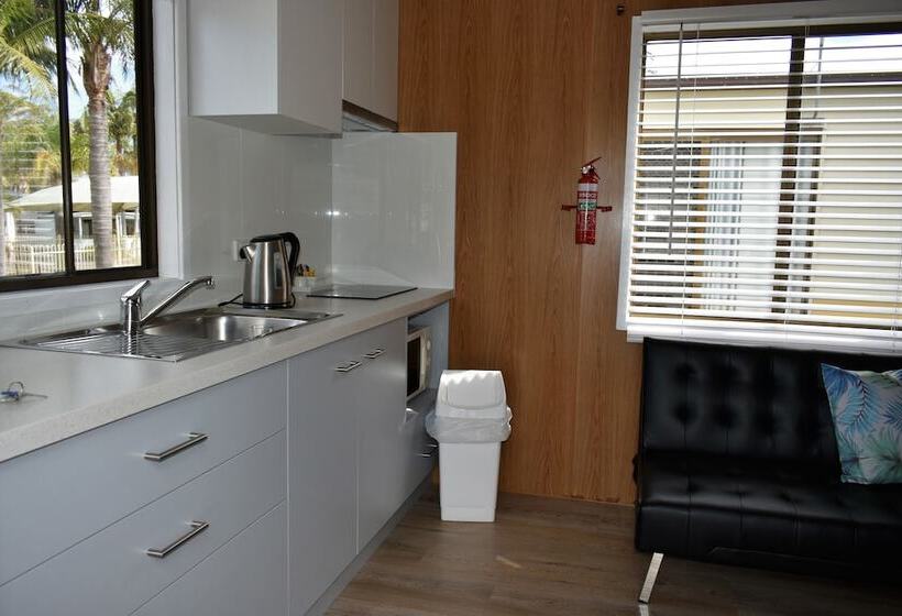 Sussex Palms Holiday Park