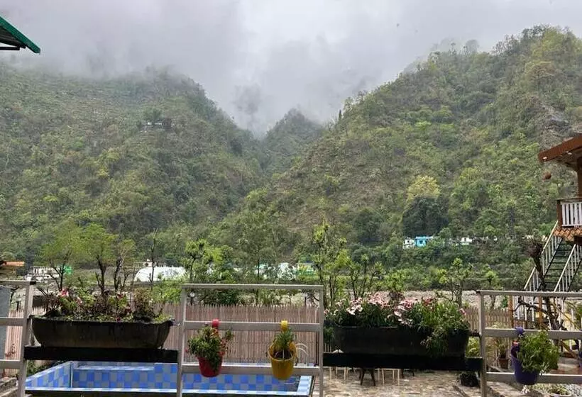 Retkeilymaja Panna Resort