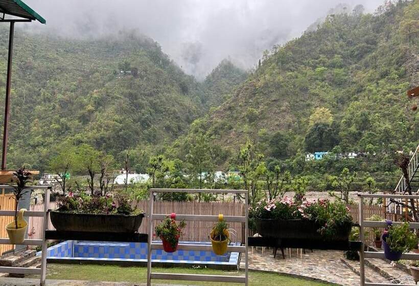 Albergue Panna Resort