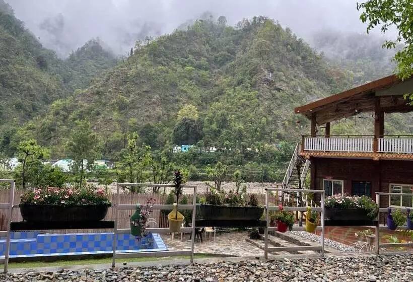 Retkeilymaja Panna Resort