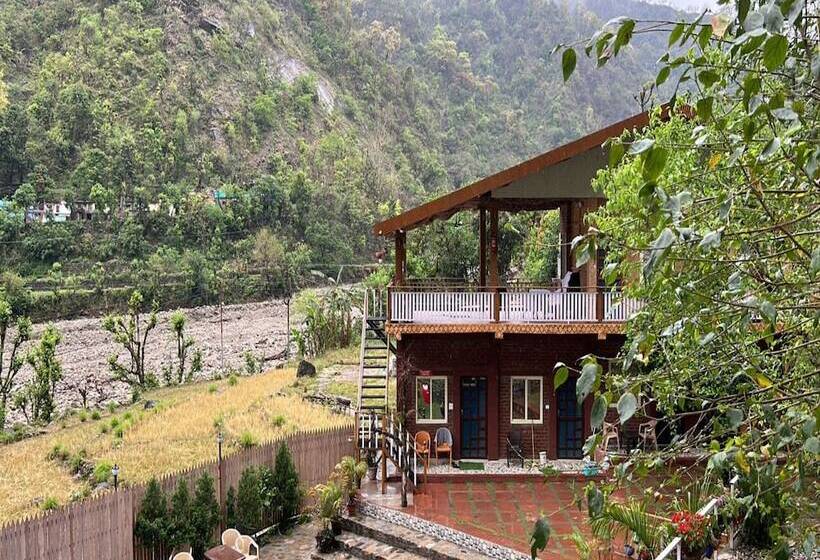 Albergue Panna Resort