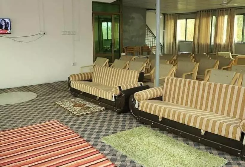 هتل Blossom Guest House Gilgit