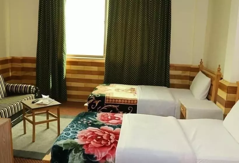 هتل Blossom Guest House Gilgit