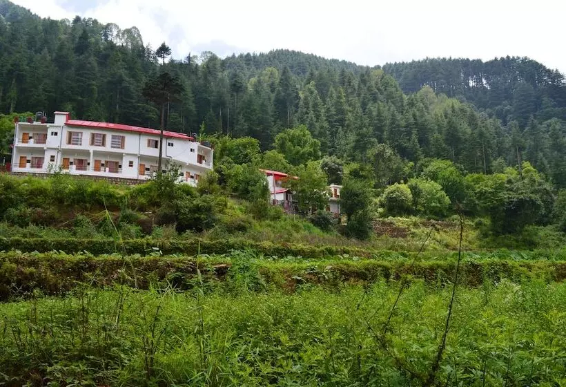 Hotelli Burans And Restaurant