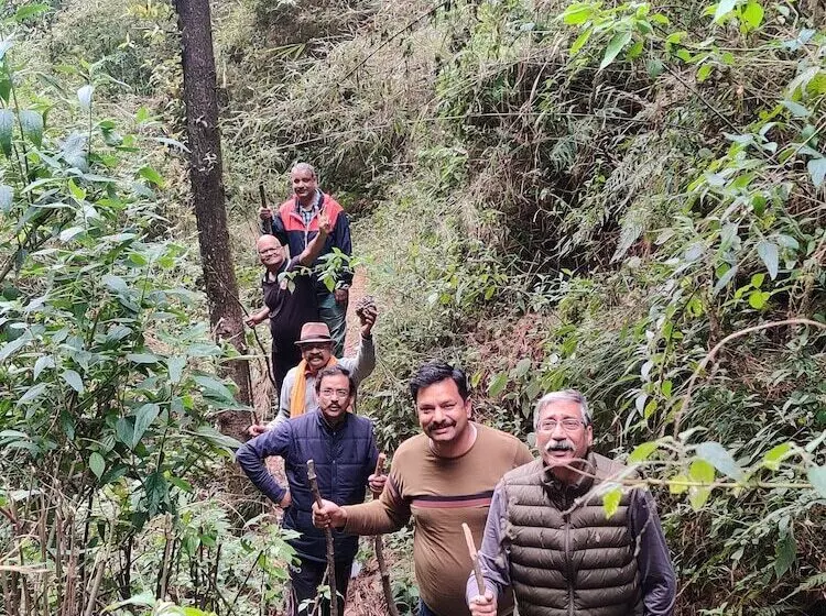 Hotelli Burans And Restaurant