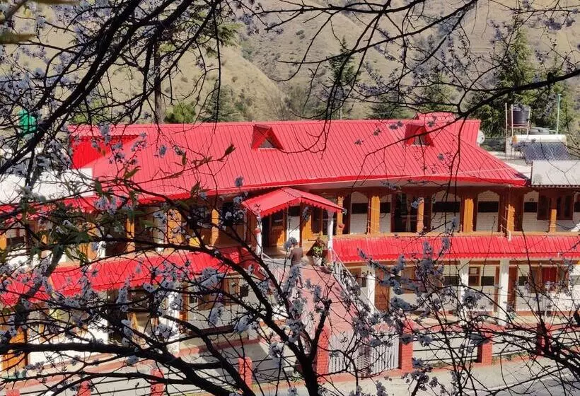 Hotelli Burans And Restaurant