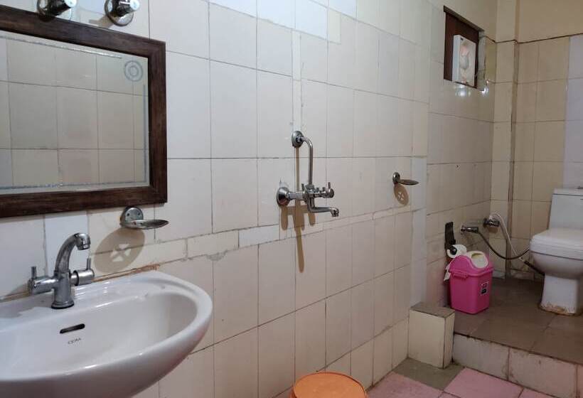 Отель Burans And Restaurant