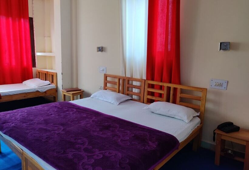 Отель Burans And Restaurant