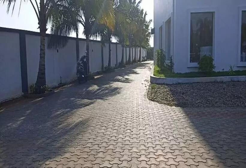 Hotelli Daffodil Inn