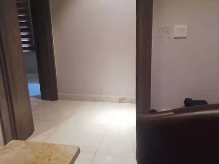 هتل De Alommah