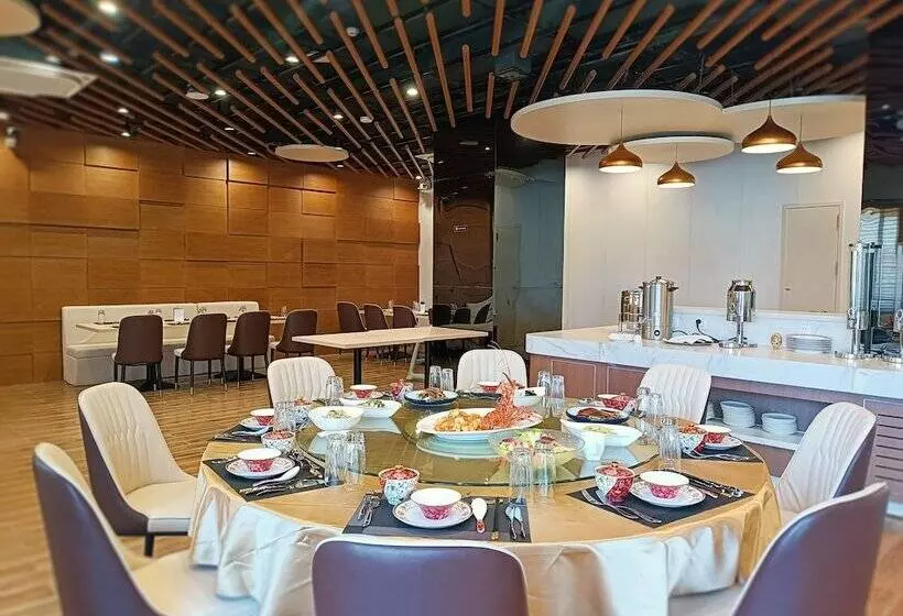 هتل Escale International