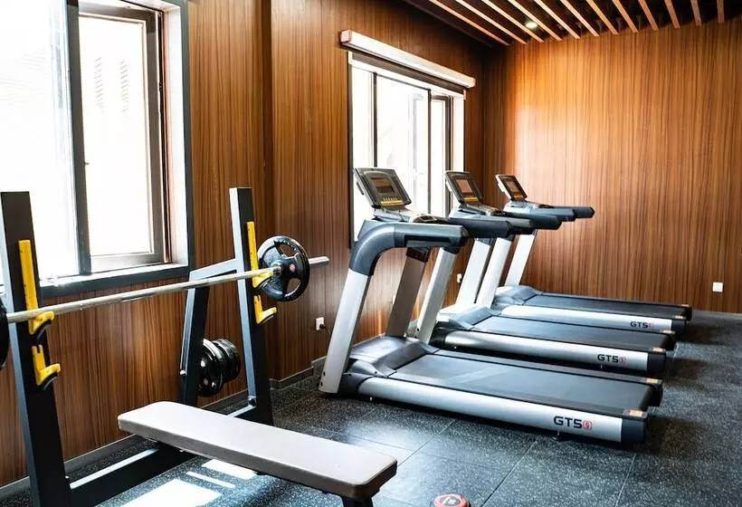 هتل Escale International