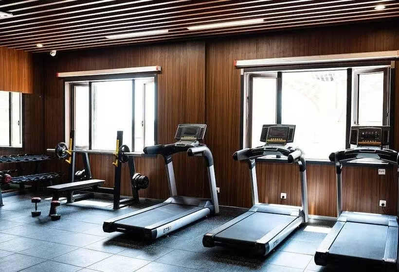 هتل Escale International