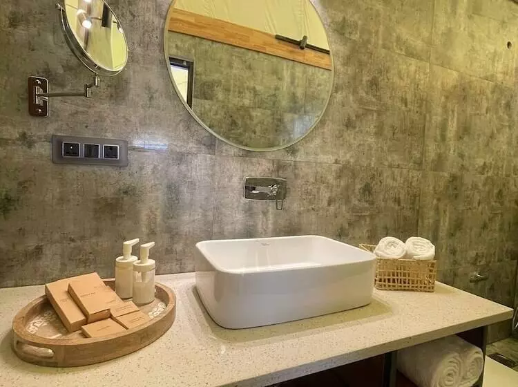 Hotelli Kavaali Stays