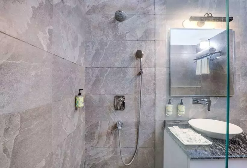 Lemon Tree Hotel Mukteshwar