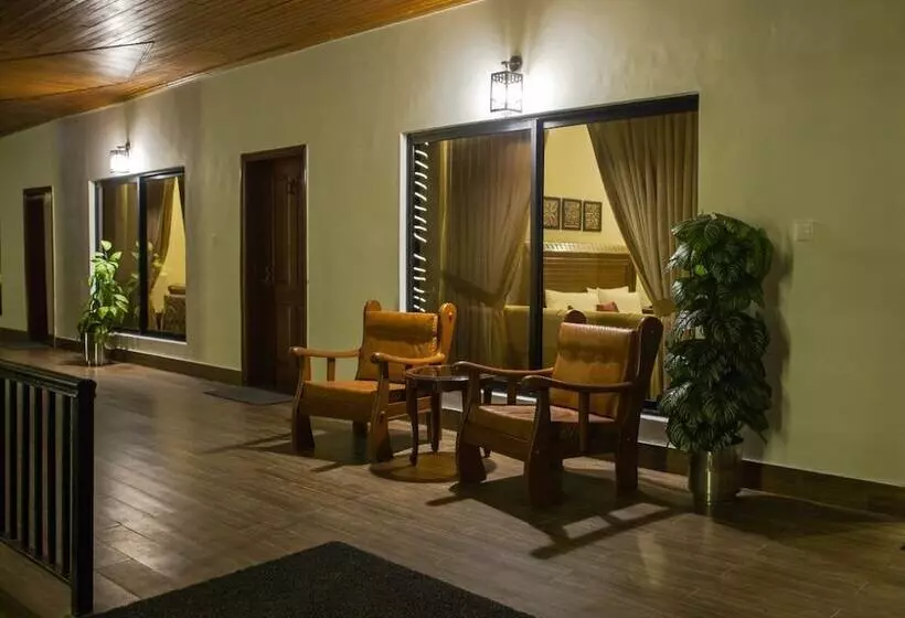 هتل Marco Polo Resort Murree