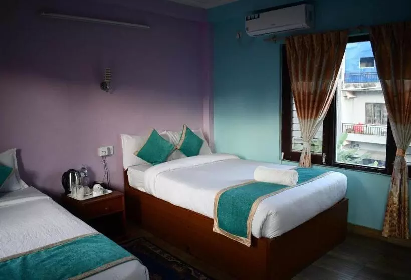 هتل Miracle Pokhara