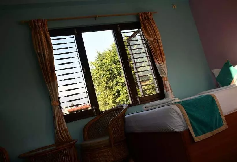 هتل Miracle Pokhara